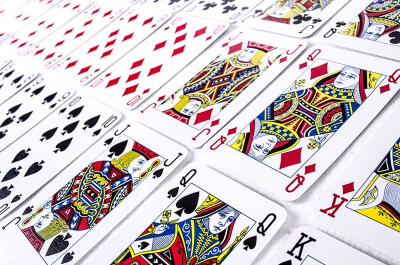 O significado dos designs das cartas de baralho - Design Culture